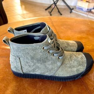 Toms Botas Indio- Men’s Green Canvas- never worn!
